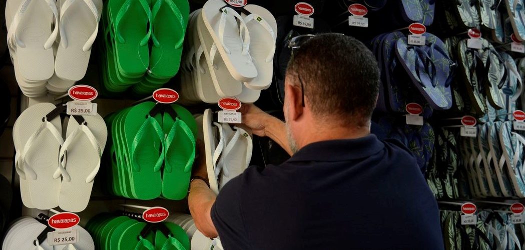 Economia: Confiança do empresário cai 3,3 pontos em outubro, diz FGV