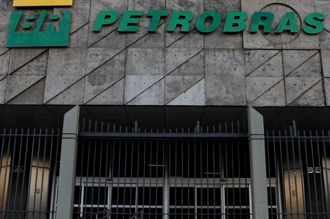 Economia: Petrobras tem lucro líquido de US$ 8,8 bilhões no 3º trimestre