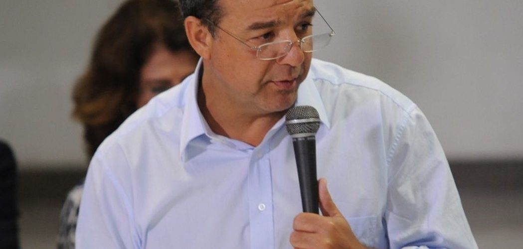 Quase solto: Justiça do Rio revoga dois mandados de prisão contra Sérgio Cabral