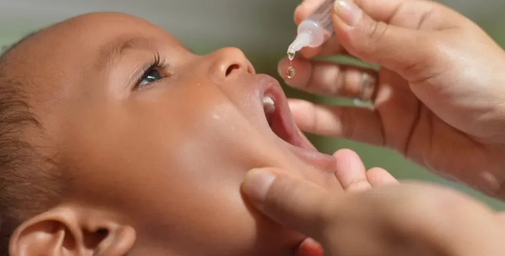 Saúde: Ministro da Saúde pede que pais vacinem filhos contra a poliomielite