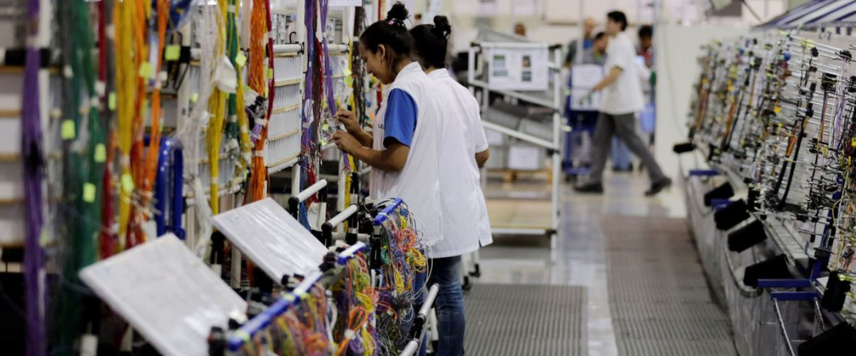 Mesmo com recuo, setor tem leve otimismo com economia. | Foto: Reuters