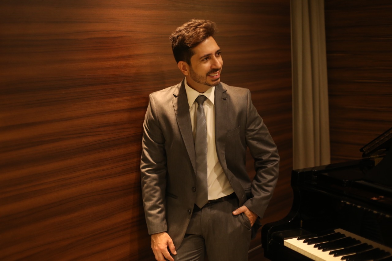 Cultura: Pôr do Sol Fortaleza traz ao palco Ricardo Barsotelli, Allexandre Nunes e Felipe Adjafre