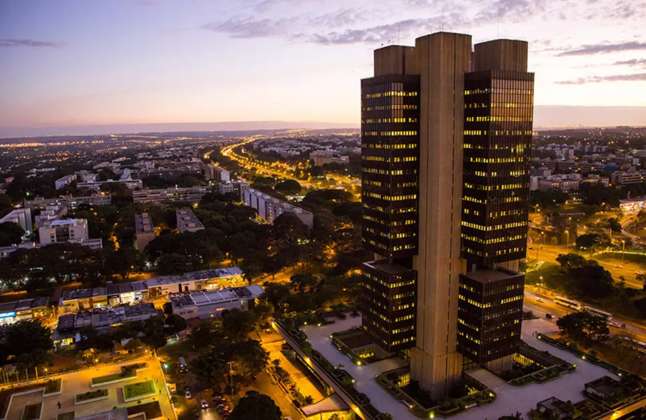 Banco Central: Contas públicas fecham novembro com saldo negativo de R$ 20 bi