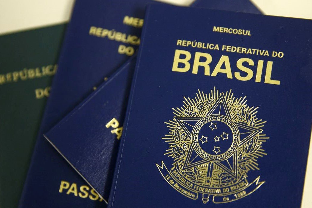 Documento: Polícia Federal anuncia normalização na emissão de passaportes