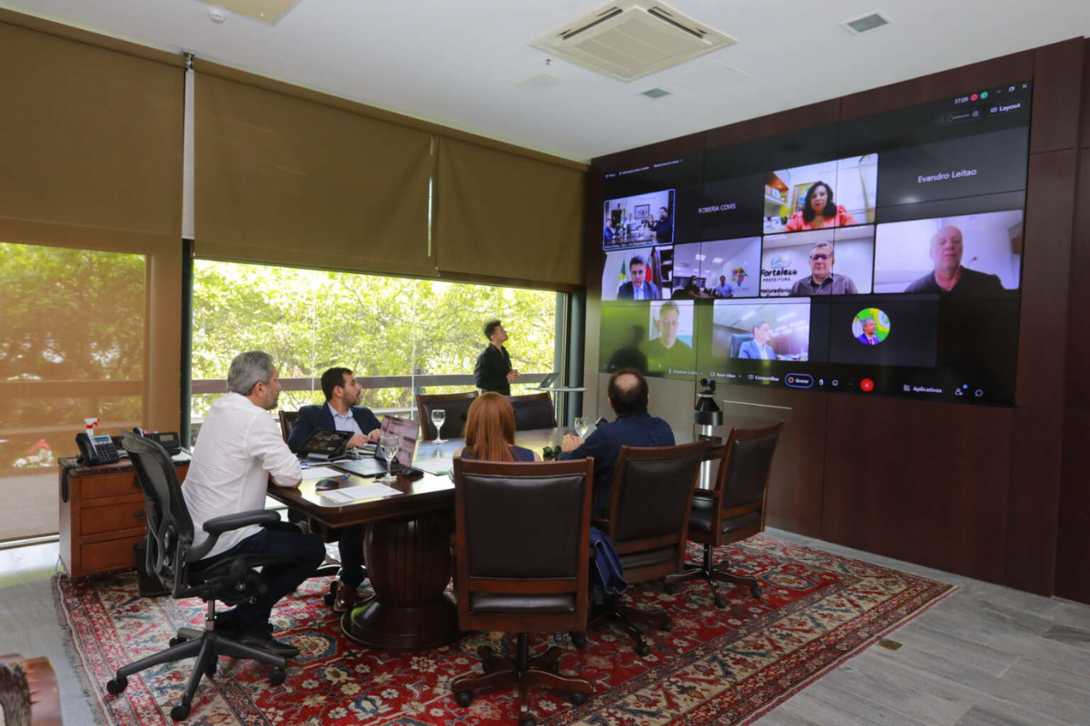 Governador Elmano de Freitas comunicou que taxa de positividade está abaixo de 5%, apontando fim da quinta onda. | Foto: José Wagner