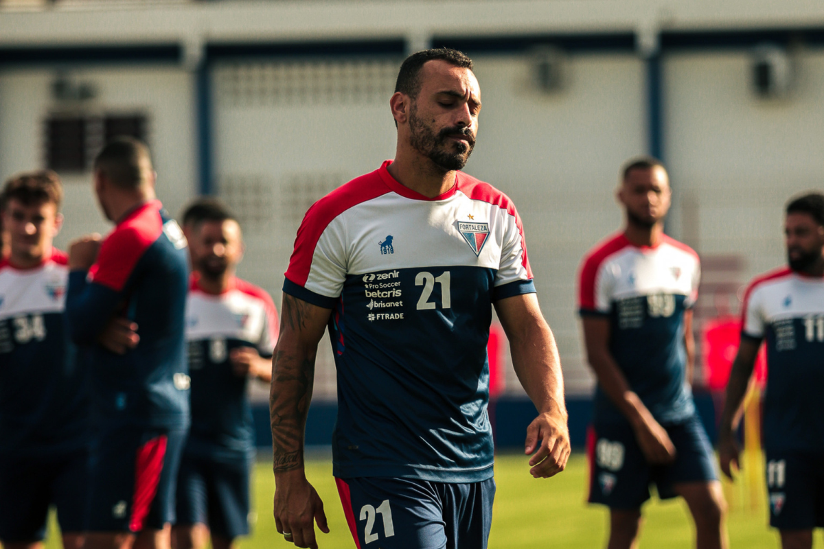 Jogador sofreu lesão na partida contra o Iguatu. | Foto: Matheus Lotif