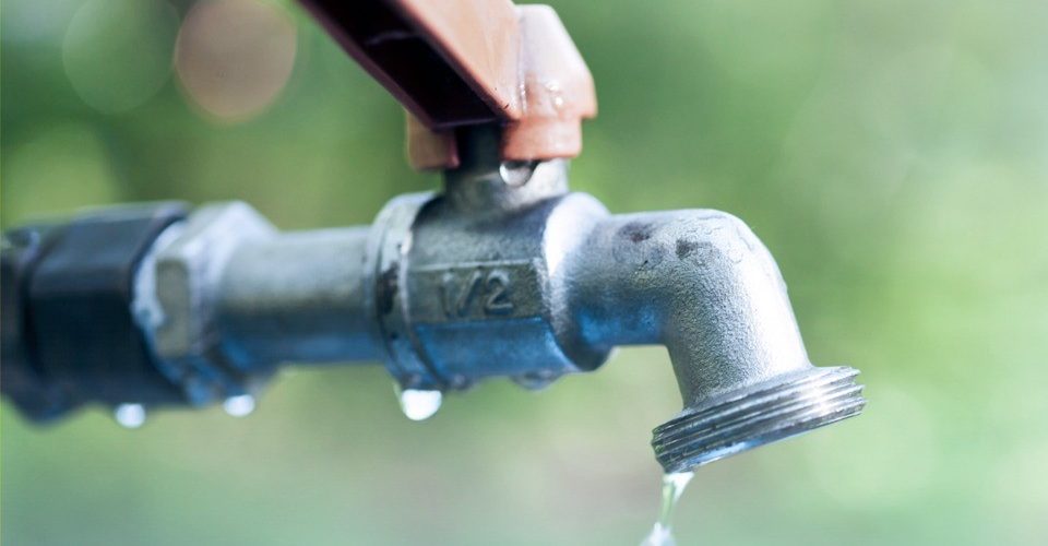 Economia: Reajuste na conta de água acende o alerta para o consumo consciente nos condomínios