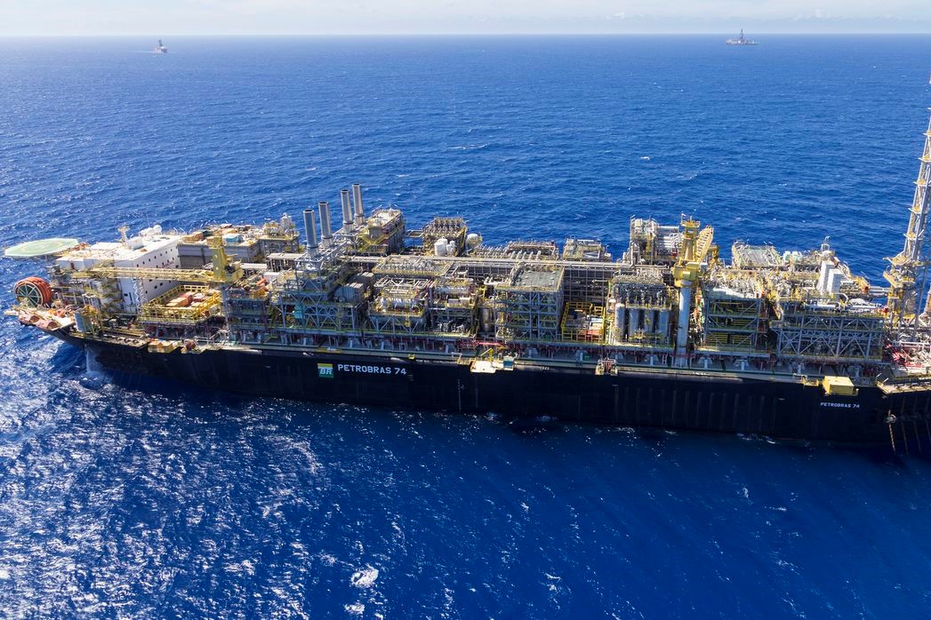 Economia: Produção de petróleo e gás atinge 3,978 milhões de barris em novembro