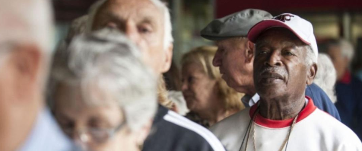 Pelo menos 70 instituições do ramo estão sendo notificadas para que apresentem material publicitário e informações dos contratos de concessão de empréstimos.| Foto: Reprodução