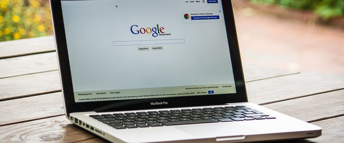 Segundo uma Pesquisa Nacional por Amostra de Domicílios, cerca de 90% dos lares brasileiros já têm acesso à internet no Brasil. | Foto: Reprodução