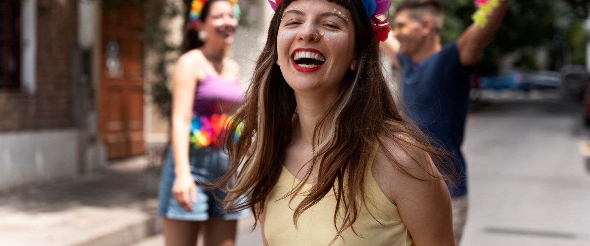 Folia: Nutricionista dá dicas para aproveitar o carnaval com energia, saúde e evitar ressaca