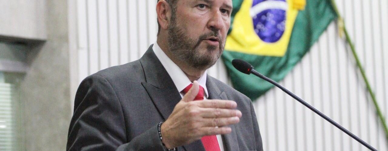 Política: Projeto que prevê licença menstrual para servidoras públicas tramita na AL