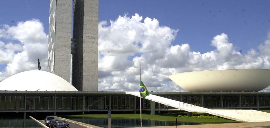 Política: Comando de comissões e reforma tributária movimentam Congresso