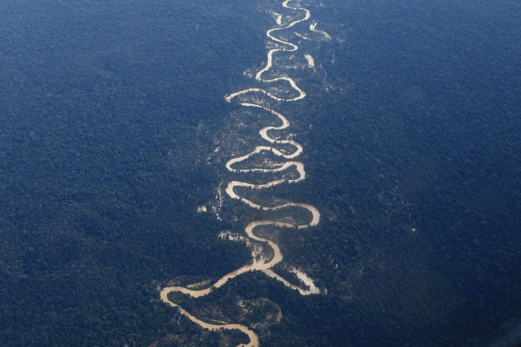 Prorrogação: FAB manterá abertura parcial do espaço aéreo yanomami até maio