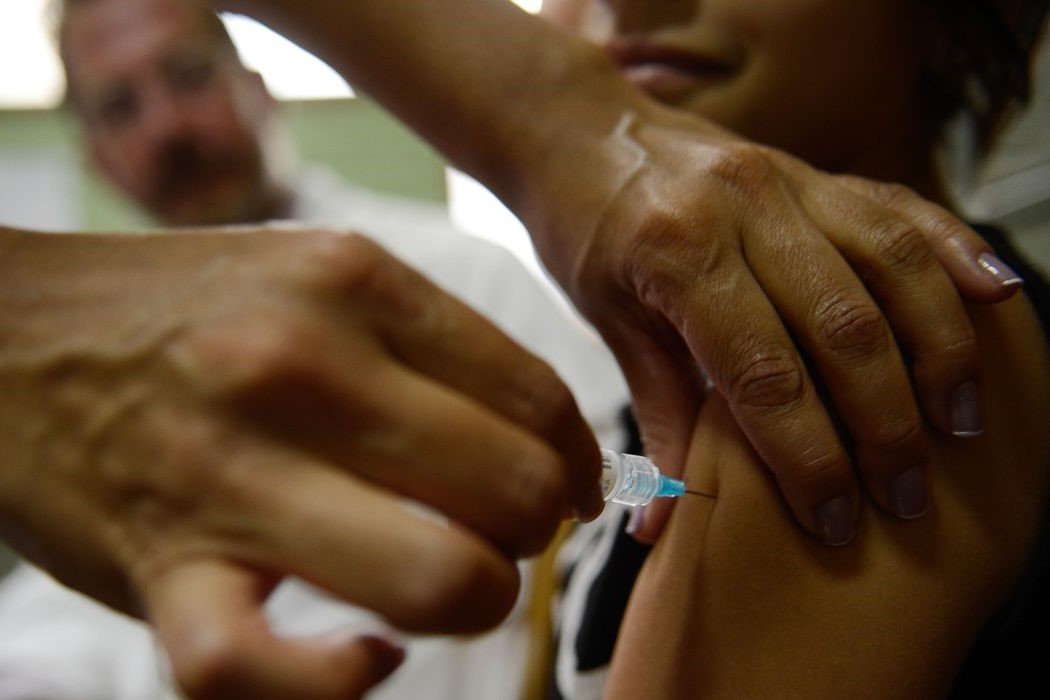 Saúde: Estudo mostra que Brasil está abaixo da meta de vacinação contra HPV