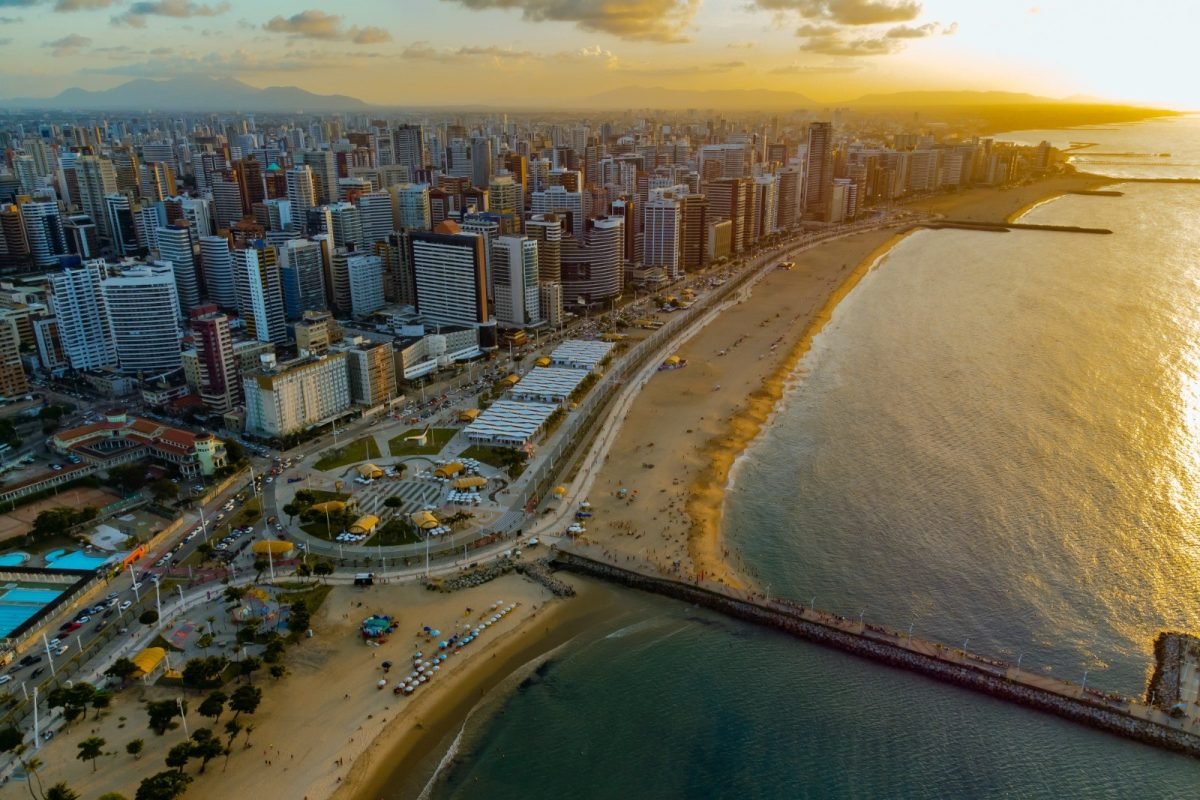 Ranking: Fortaleza está entre os cinco primeiros lugares mais buscados para viagens durante a Semana Santa e o feriado de Tiradentes