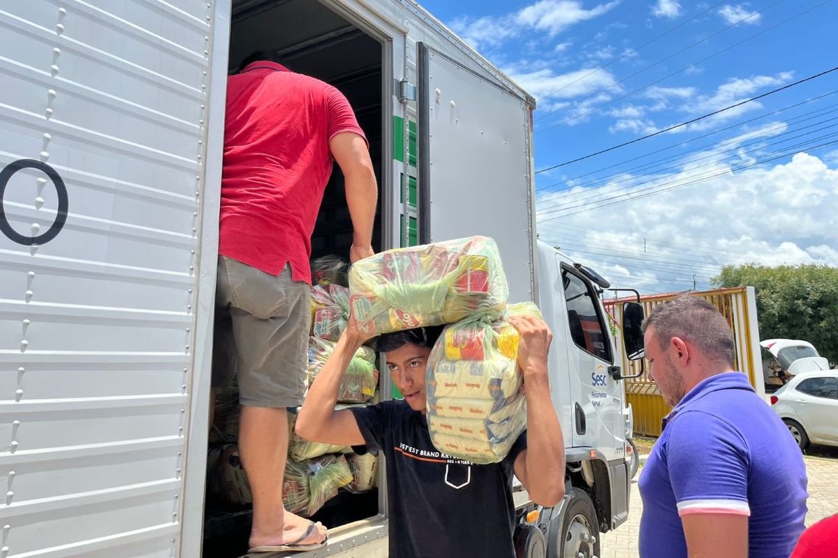 Solidariedade: Sistema Fecomércio intensifica campanha em apoio aos atingidos pelas chuvas