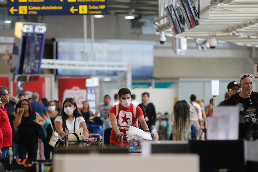 Liberou! Anvisa derruba obrigatoriedade de máscaras em aeroportos e aviões