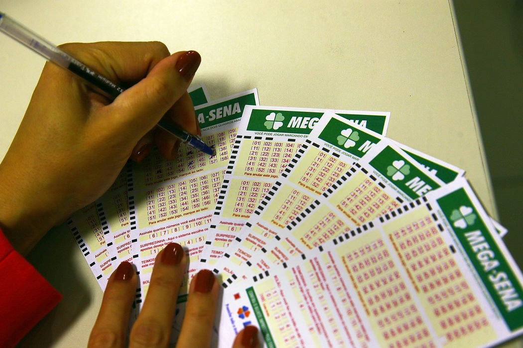 Loteria: Mega-Sena acumula e prêmio sobe para R$ 45 milhões