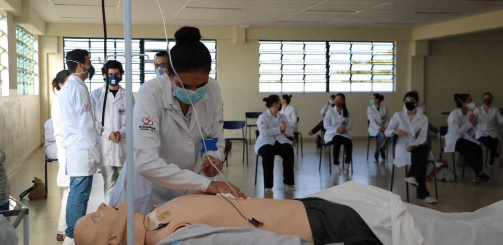 Educação: MEC autoriza novos cursos de medicina em regiões onde faltam médicos