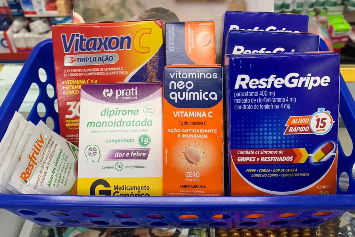 Saúde: Aumenta a procura por antigripais, vitaminas e testes rápidos para influenza e covid nas farmácias