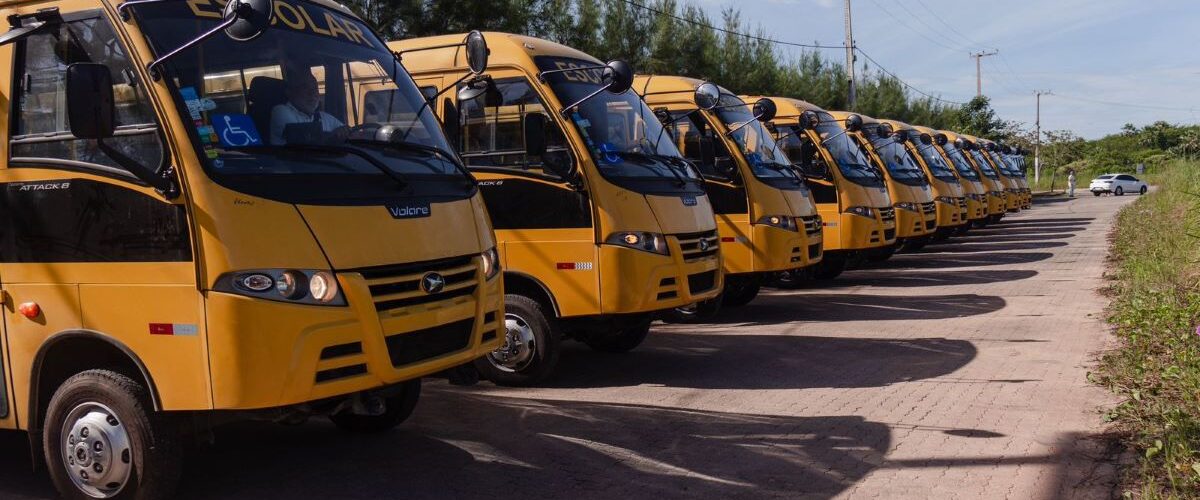 Educação: São Gonçalo adquire 10 novos ônibus escolares com recurso próprio