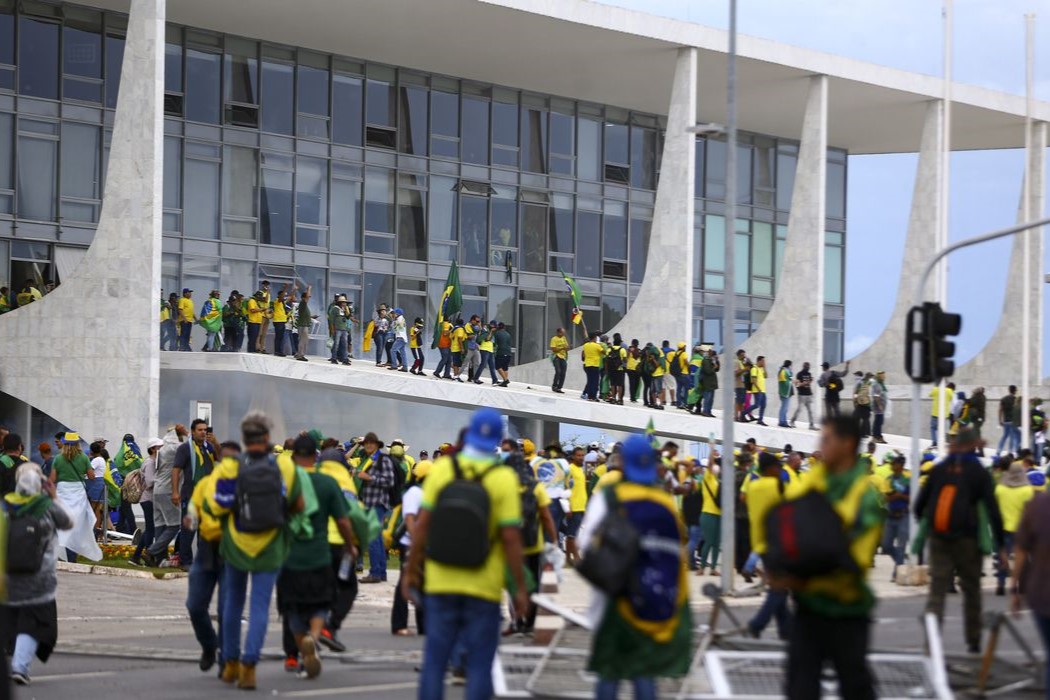 Justiça: STF inicia julgamento de denúncias contra envolvidos em atos golpistas