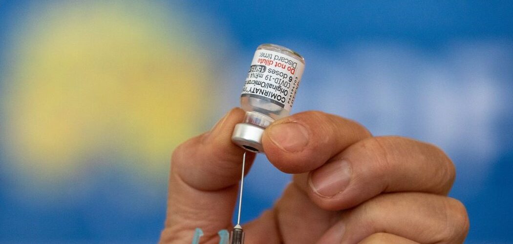 PCovid-19: Governo Federal amplia vacina bivalente para todos acima de 18 anos