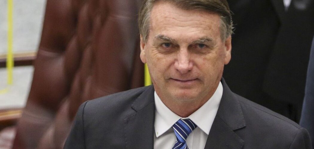 Justiça: TSE dá prazo para Bolsonaro se manifestar em processo