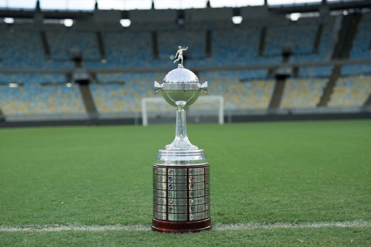 Futebol: Conmebol altera data da final da Libertadores