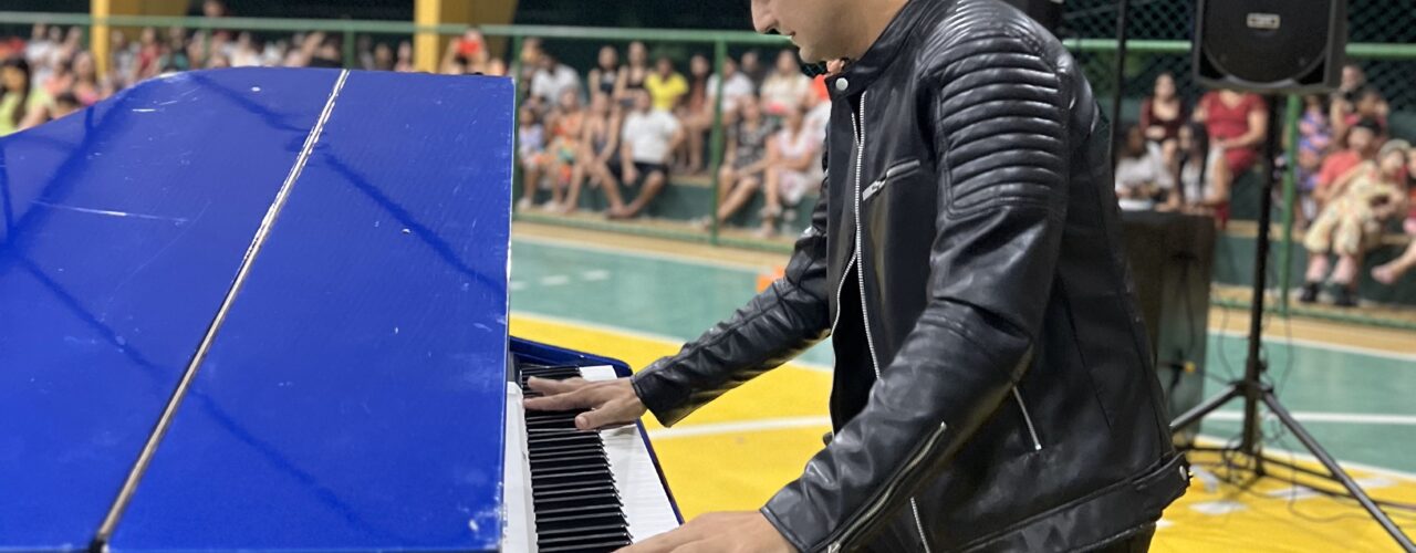 Cultura: Paulo Rodrigo Pianista é atração em abertura de show de calouros em Fortim