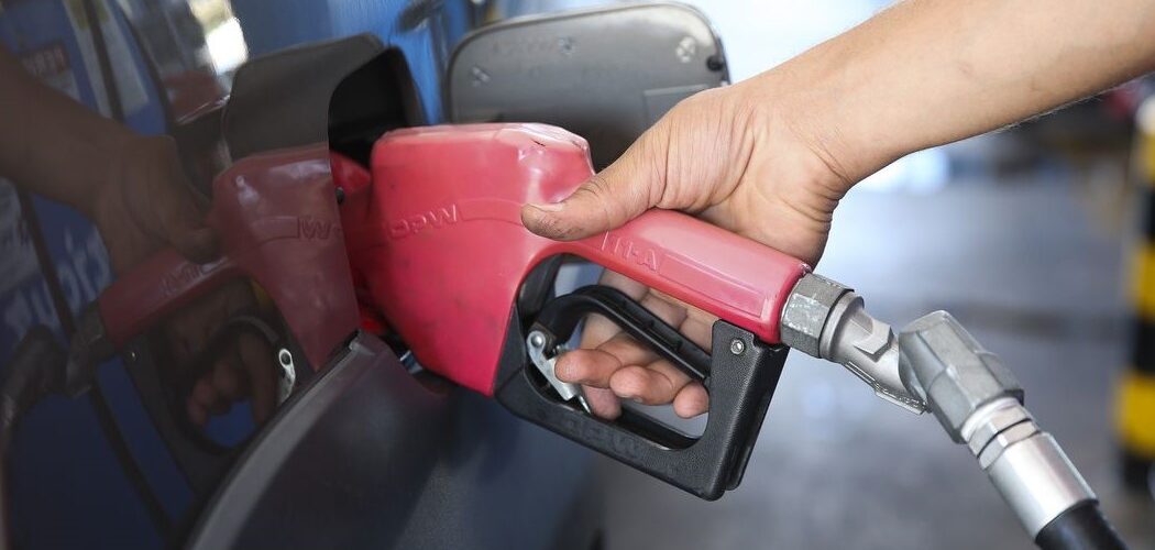 Economia: Petrobras anuncia nova política de preços de combustíveis