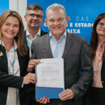 Fortaleza: Prefeito José Sarto assina contrato de R$ 250 milhões para obras de infraestrutura, saúde e esporte