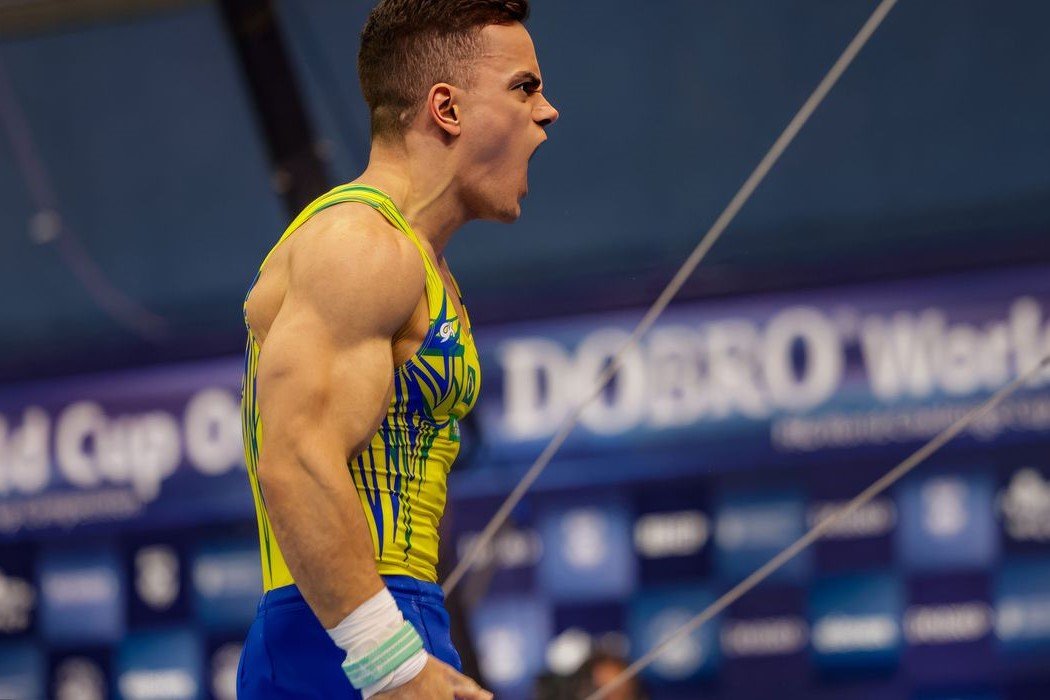 Ginástica: Caio Souza lidera ginástica brasileira em etapa da Copa do Mundo