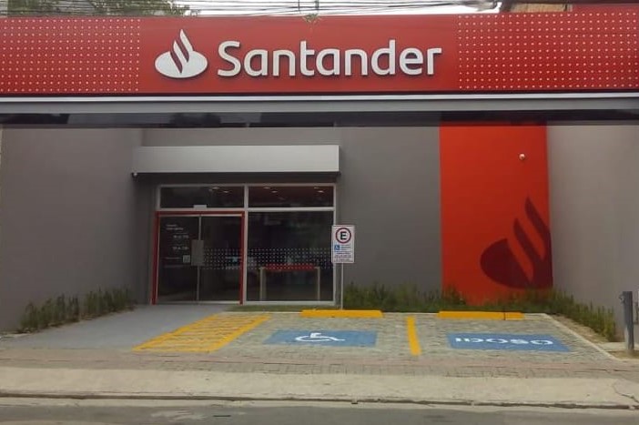 Fortaleza: Santander inaugura agência em Messejana para impulsionar negócios na região