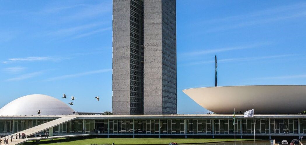 Política: Reforma tributária e indicação de Zanin movimentam semana no Congresso