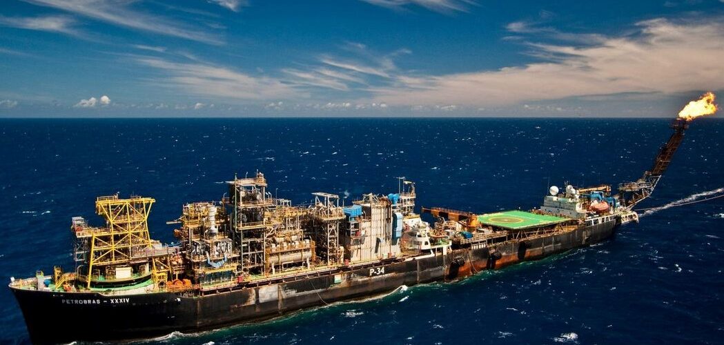 Economia: Brasil terá 23 novas plataformas de produção de petróleo até 2028