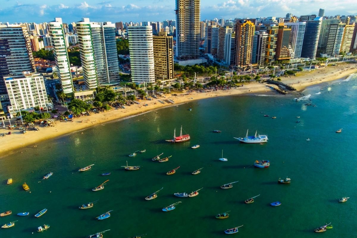 Pesquisa: Fortaleza está entre os três destinos mais buscados por brasileiros