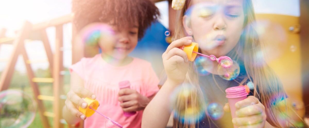 Comportamento: A mudança da rotina nas férias é desafio para crianças autistas e suas famílias