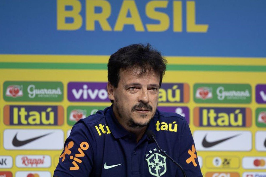 Futebol: Diniz faz primeira convocação para Eliminatórias da Copa do Mundo 2026