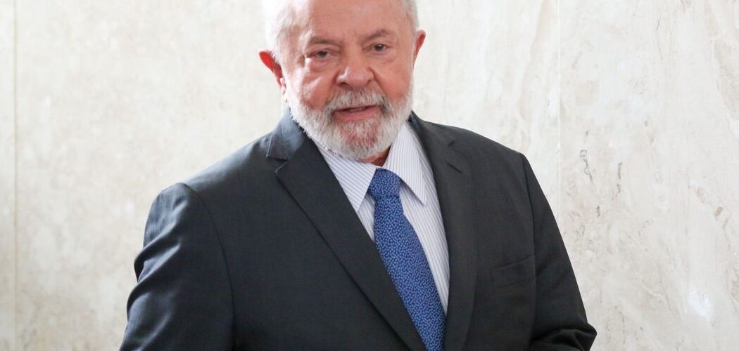 Internacional: Lula vai à Índia para assumir presidência do G20