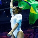 Ginástica: Rebeca Andrade leva prata nas barras assimétricas na Copa do Mundo