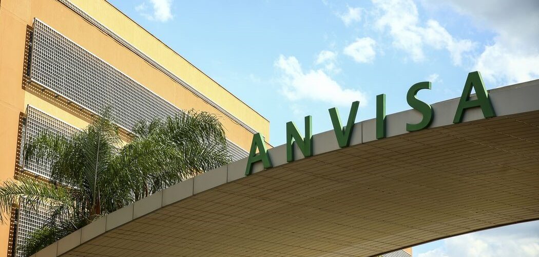 Anvisa define composição de vacinas contra influenza para 2024