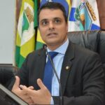 Gardel Rolim firma contrato com a Fundação Getúlio Vargas para a realização do concurso da Câmara Municipal de Fortaleza