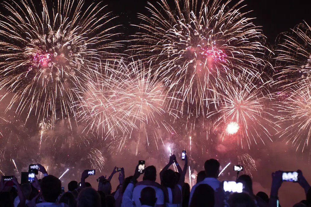 Médicos alertam sobre riscos do manuseio de fogos de artifício