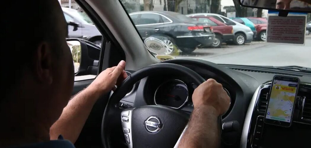 Cobrança por ar-condicionado em carros de aplicativo é abusiva