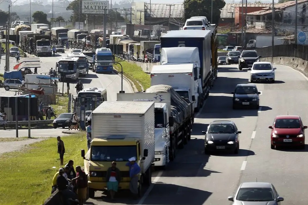 Motoristas têm novos prazos para regularizar exame toxicológico