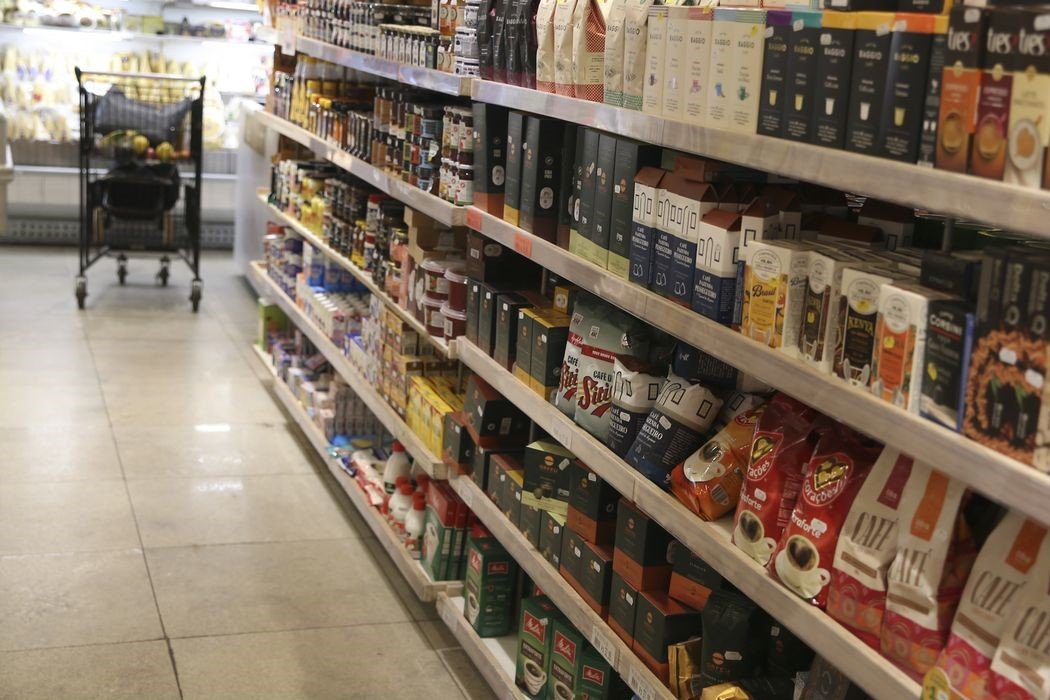 Economia: Vendas de supermercados têm alta de 3% em 2023