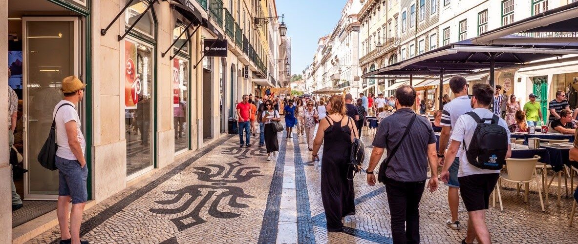 Imigração: Brasileiros são um dos principais responsáveis pelo equilíbrio populacional e econômico de Portugal