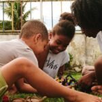 Santander abre edital para destinar recursos a projetos sociais voltados a crianças, adolescentes e a pessoas idosas no Ceará